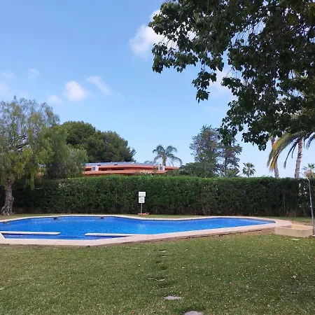 Estudio Parejas Con Piscina En Urbanizacion Tranquila * دينايا